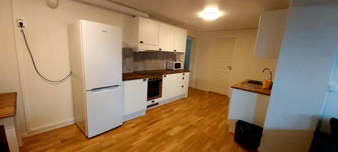Aurora Rooms In Shared Hsuse Nr3 We Are Doing Northen Lights Trip, Reaindear Trip And Sommaroy Fjord Trips 特罗姆瑟 外观 照片